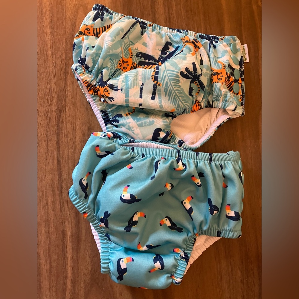 i play by Green Sprouts snap reusable swim diapers x 2